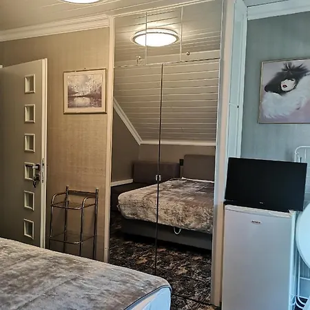 Balaton Apartmanhaz Homestay