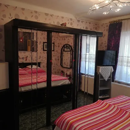 Δωμάτια σε οικογενειακή κατοικία Balaton Apartmanhaz Σίοφοκ